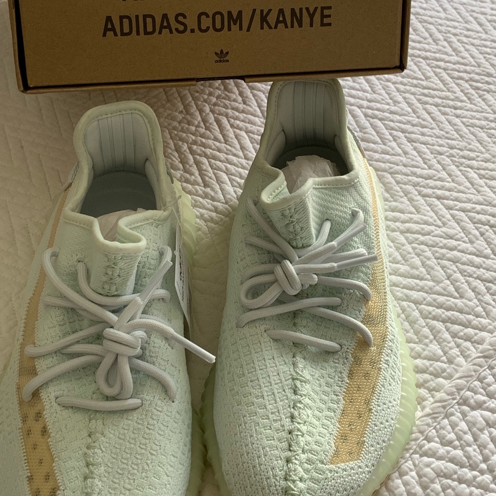 BRAND NEW -Adidas Yeezy Boost 350 V2  “Hyperspace”